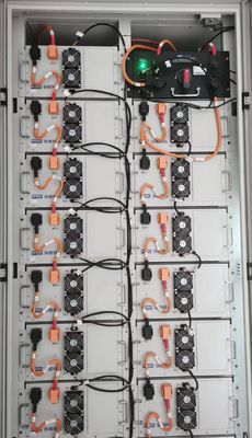 سیستم های ذخیره سازی انرژی تجاری 20ft GES100KW-215KWH